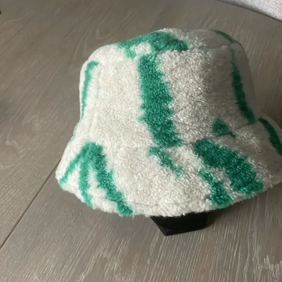 New Free people shaggy Sherpa strip bucket hat Shaggy Sherpa Stripe Bucket Hat | Free People UK main image 2